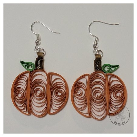 quilled pumpkin earring by rolling blossoms