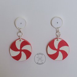 Quilled red peppermint stud earrings with white post by rolling blossoms.