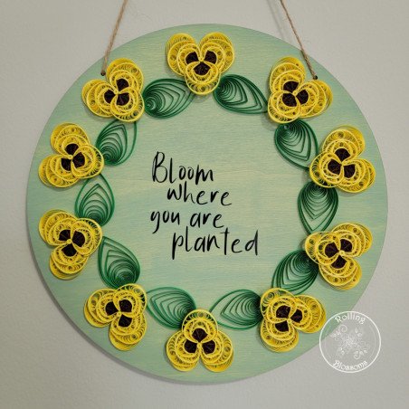 quilled pansy plaque by rolling blossoms