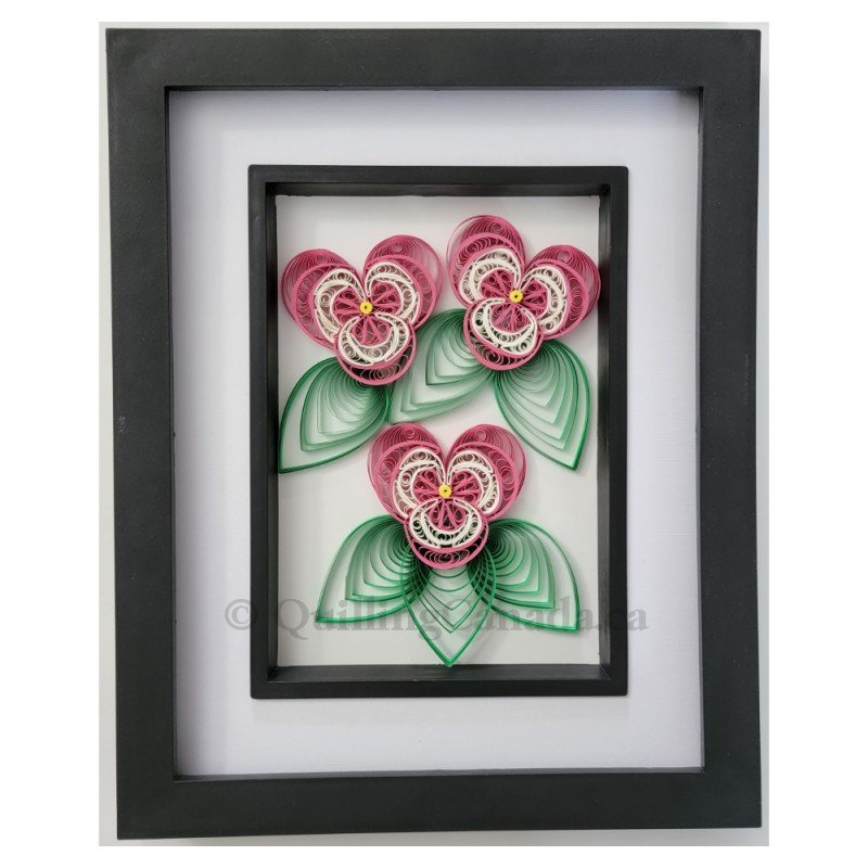 Quilled pink and white pansy frame by Rolling Blossoms Quilled pink and white pansy frame by Rolling Blossoms