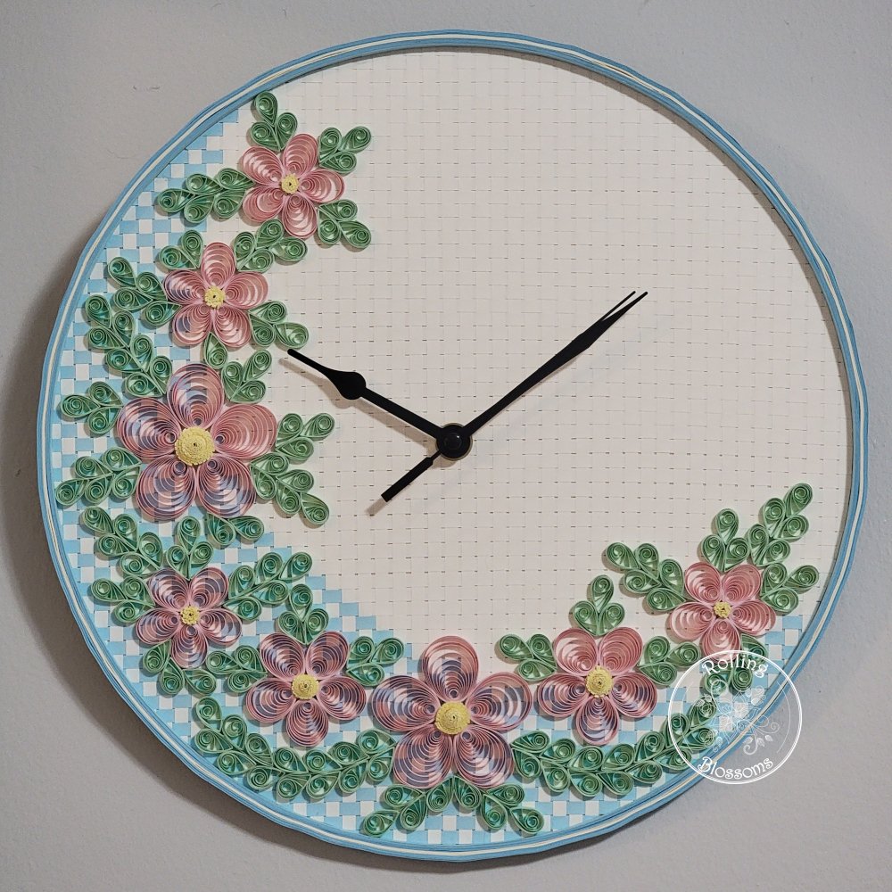Quilled woven clock by rolling blossoms