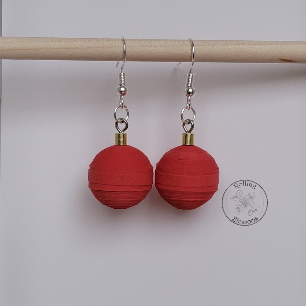 Quilled Christmas Ornament Earrings by Rolling Blossoms